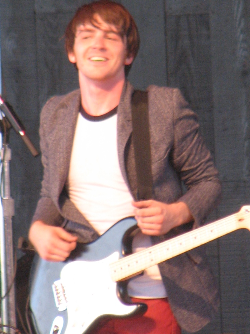 2009/07(July)/Drake_Bell/800x600_20100206 250.JPG